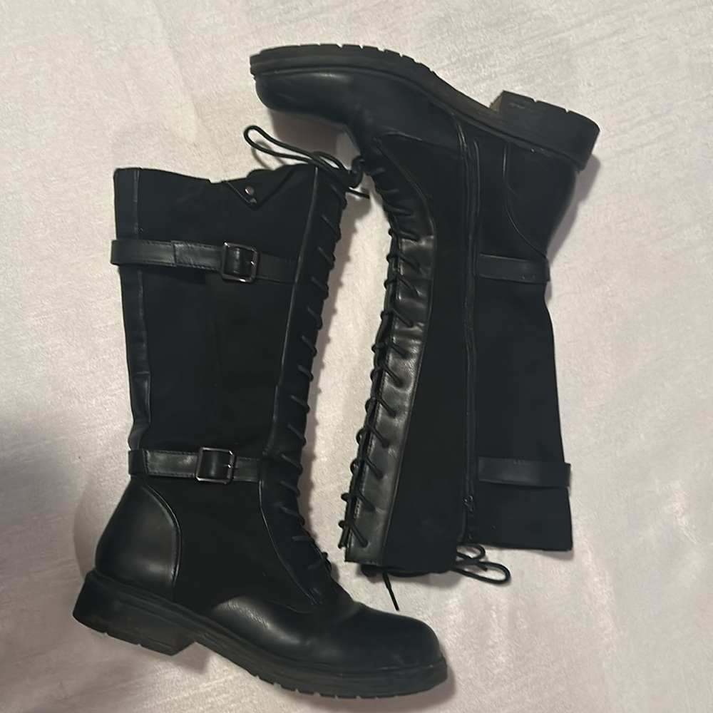 Central Point Tall Black Boot Heeled w Buckle & Cute design Size 10 Combat Style - Picture 5 of 15